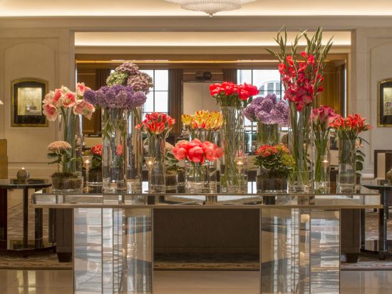 Фото Four Seasons Hotel Prague