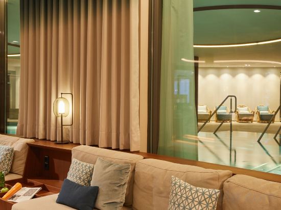 Фото Infinity Hotel & Conference Resort Munich