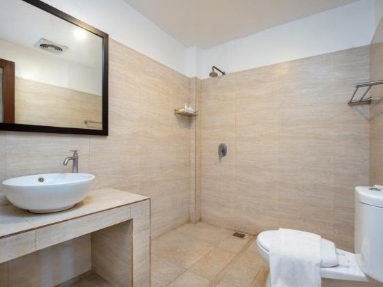 Фото Mahe Garden Inn and Villas