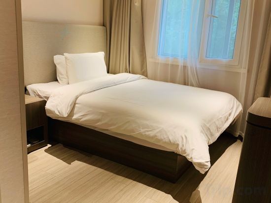 Фото Hanting Hotel Shanghai Zhongshan Park Branch 2