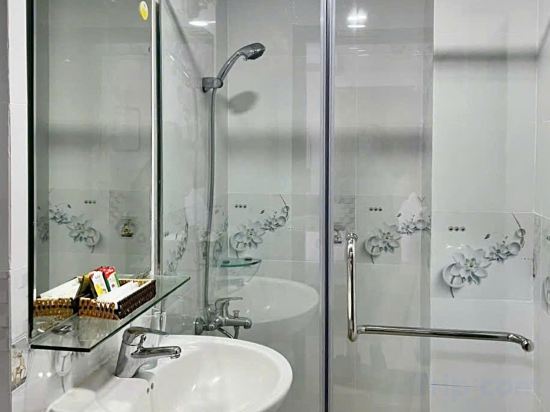 Фото Giang Linh Hotel