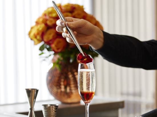 Фото Sofitel Paris Arc de Triomphe Hotel