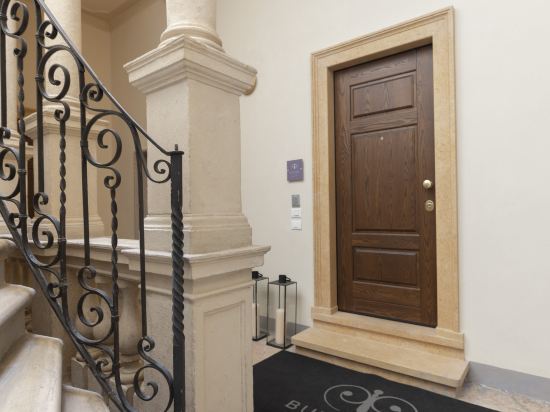 Фото Butterfly Boutique Rooms