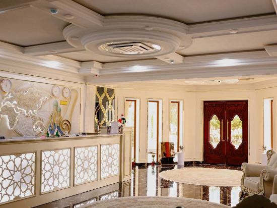 Фото Kok Saroy Plaza Hotel