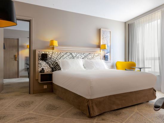 Фото Hilton Garden Inn Paris La Villette