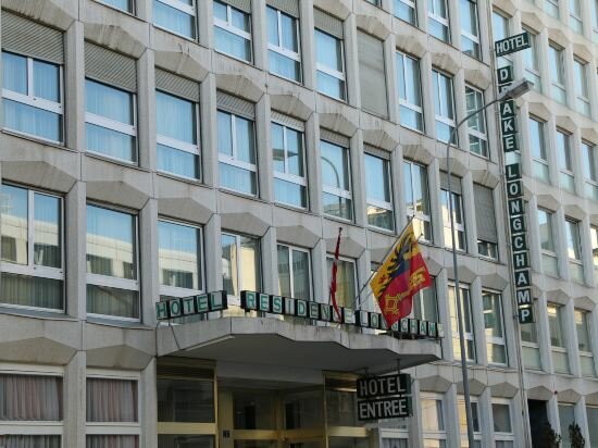 Фото Drake Longchamp