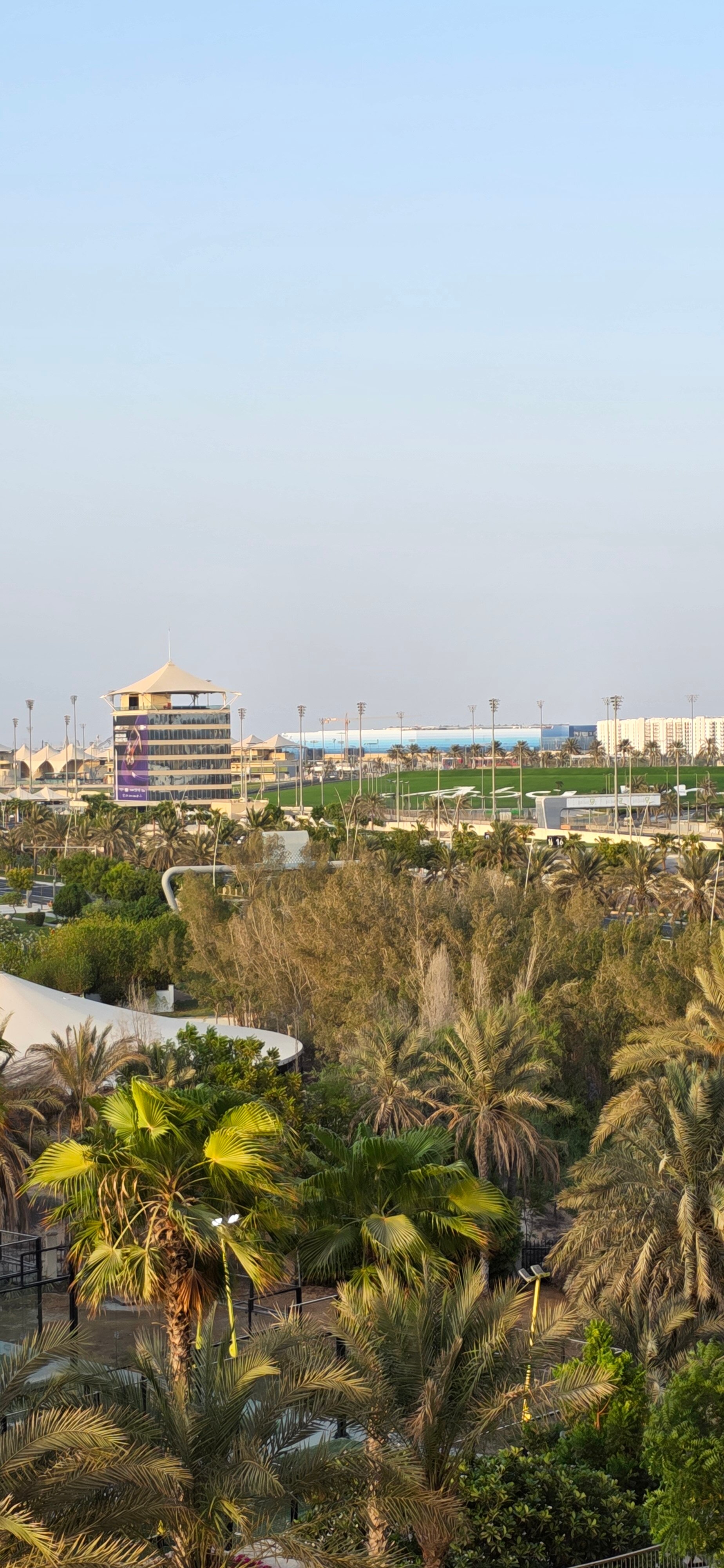 Фото Park Inn by Radisson Abu Dhabi Yas Island