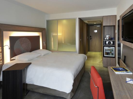 Фото Novotel Avignon Centre