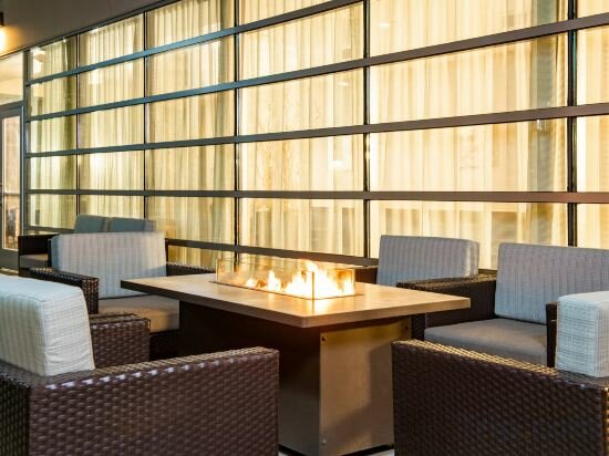 Фото Courtyard by Marriott Santa Ana Orange County