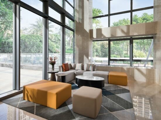 Фото Holiday Inn Express Shenzhen Haiyuan City