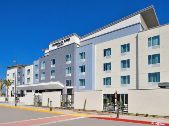 Фото TownePlace Suites by Marriott Ontario Chino Hills