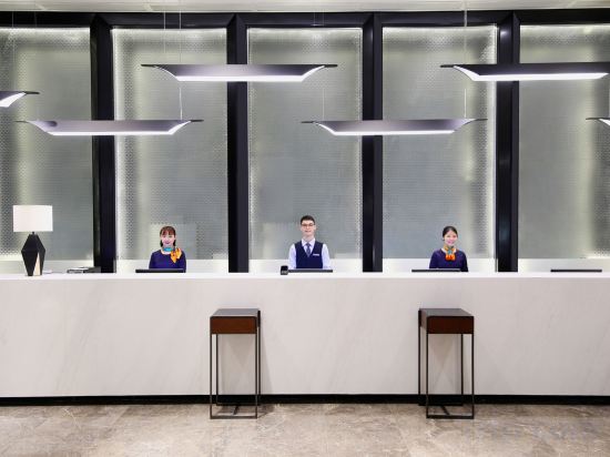Фото Hampton by Hilton Zhuhai Chengfeng Plaza