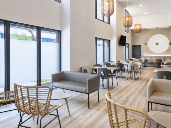 Фото B&b Hotel Barcelona Mataro