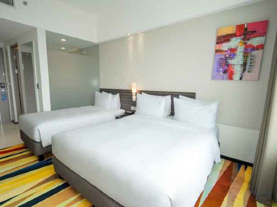 Фото Holiday Inn Express Surabaya CenterPoint, an Ihg Hotel