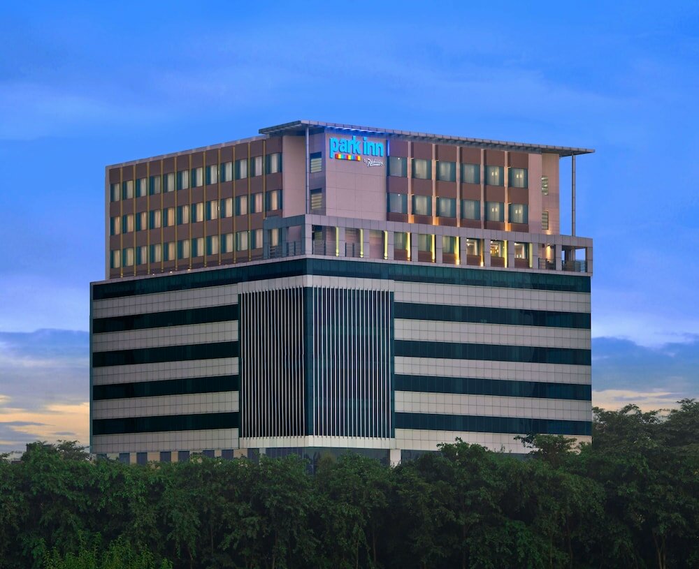 Фото отеля 1