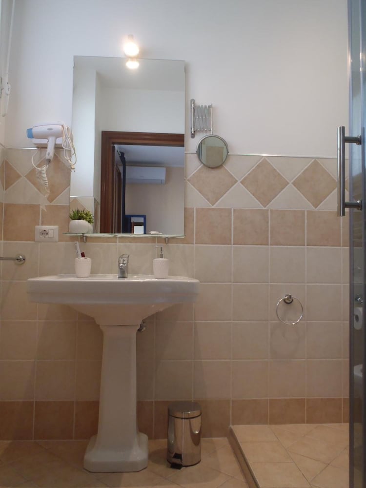 Фото B&b La Perla di Roma