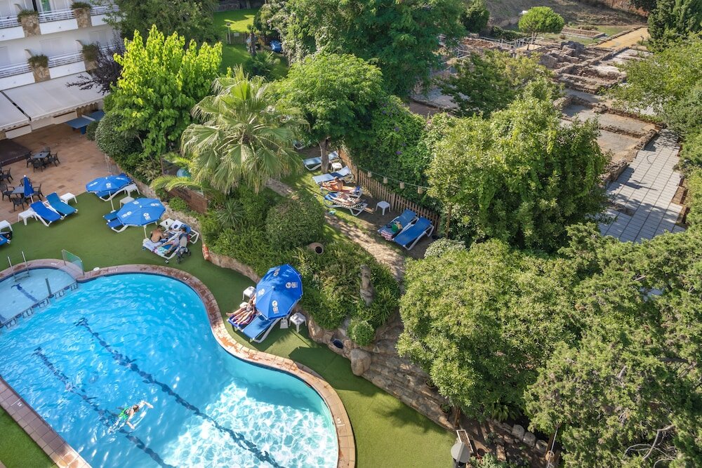 Фото Hotel GHT Neptuno Tossa & VENUS SPA