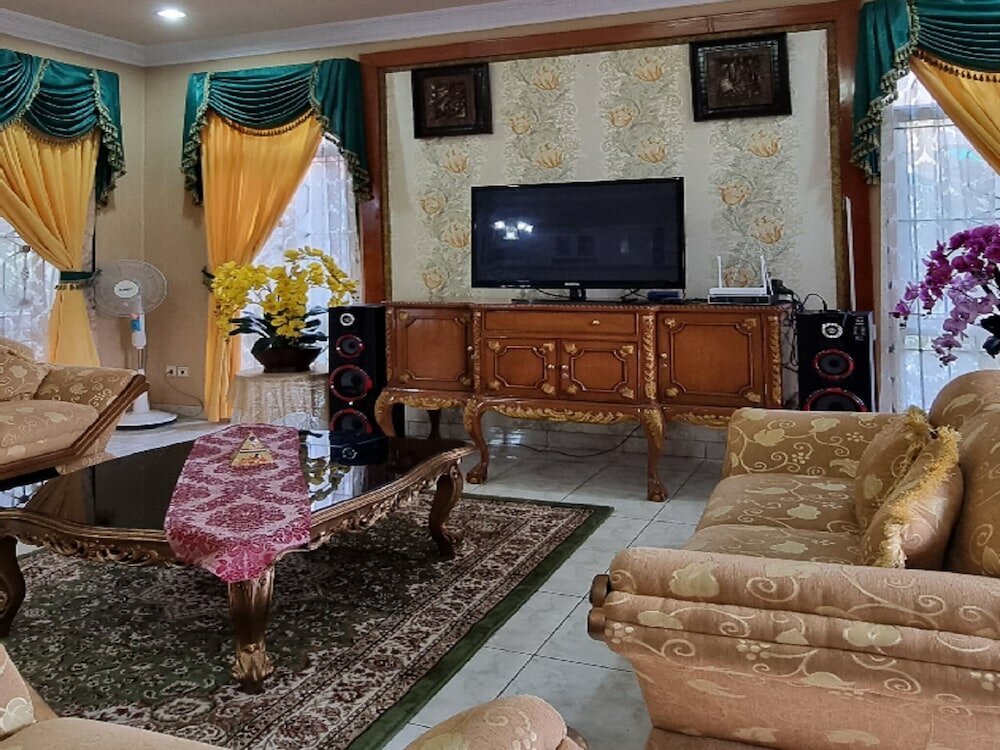 Фото Villa Kota Bunga Allamanda