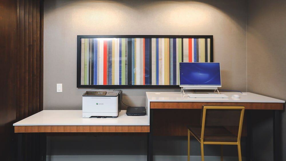 Фото Holiday Inn Express Lompoc, an Ihg Hotel