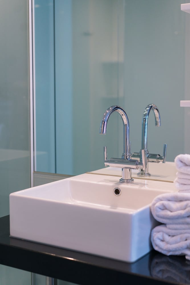 Фото Pacific Café Hotel