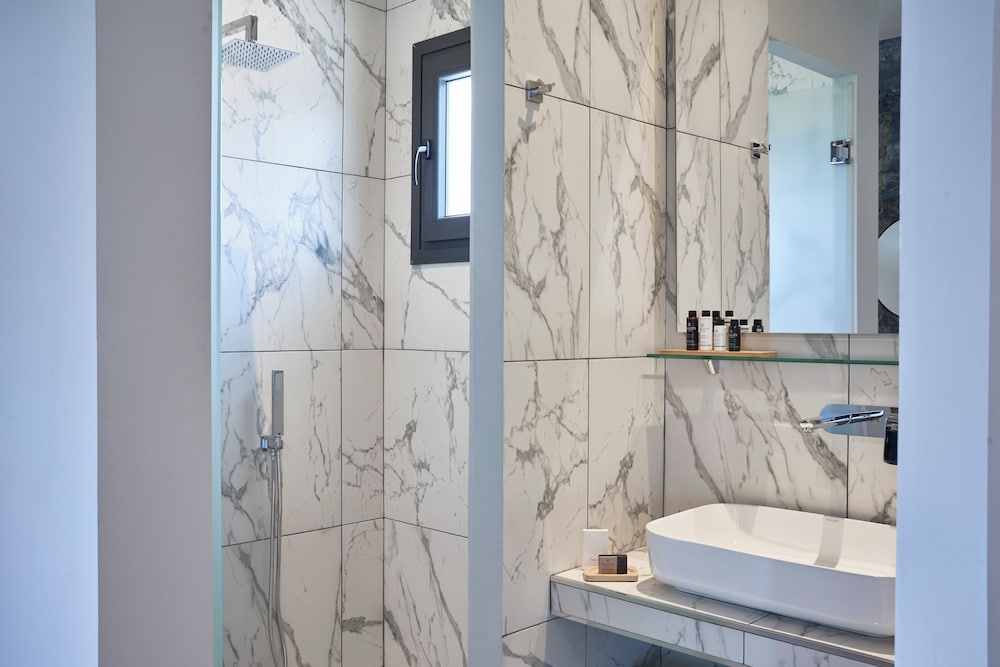 Фото Mirabilia Boutique Hotel