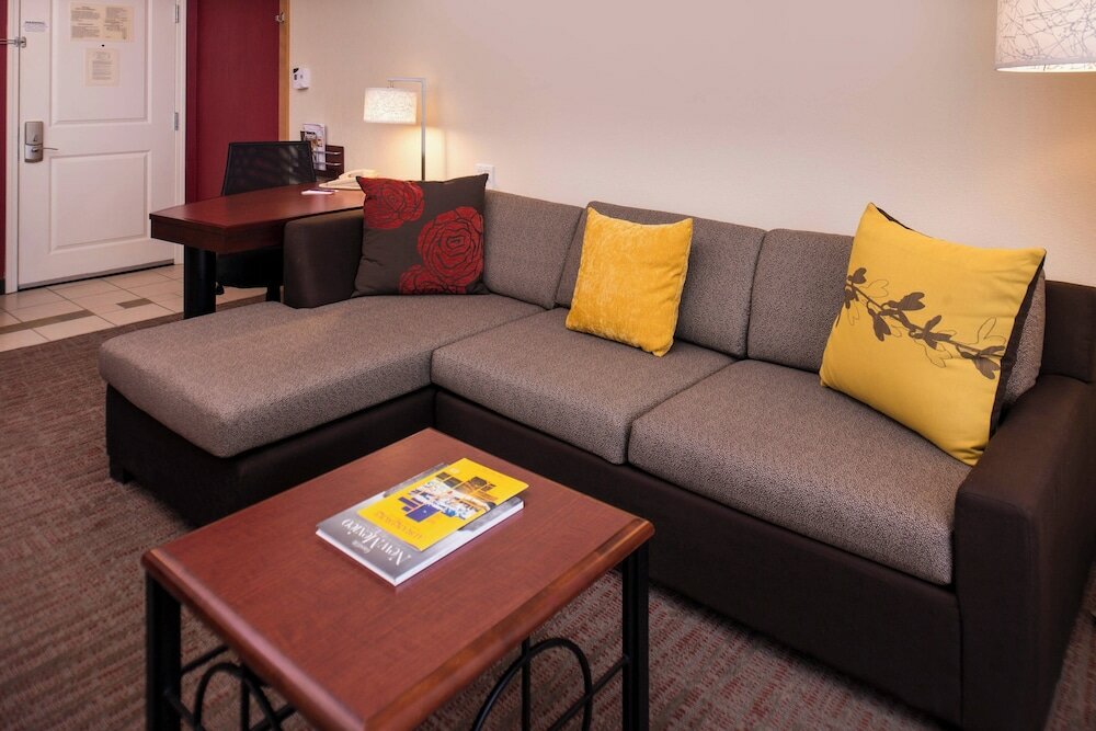 Фото Residence Inn by Marriott Albuquerque Airport