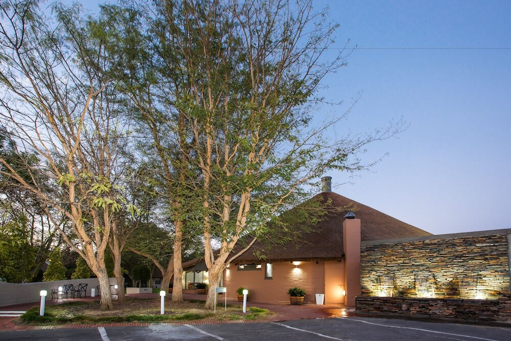 Фото Protea Hotel by Marriott Oudtshoorn Riempie Estate