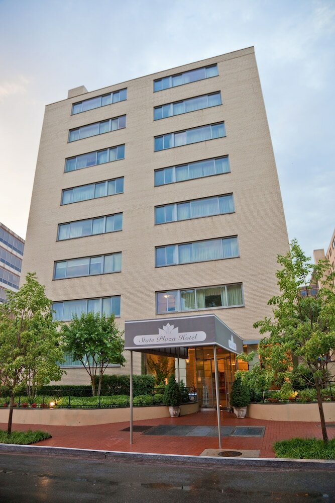 Фото State Plaza