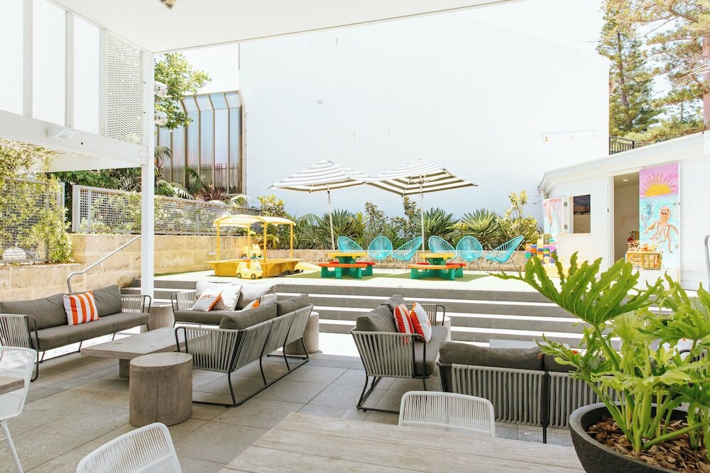 Фото Cottesloe Beach Hotel