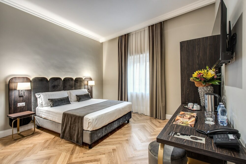 Фото отеля 2