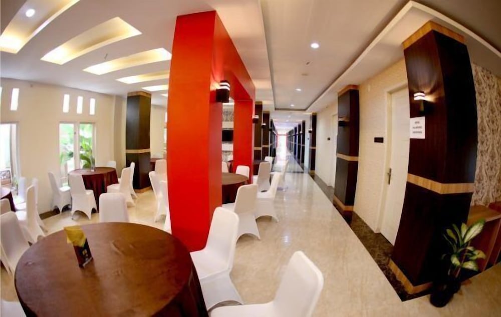 Фото Hotel Grand Permata Hati