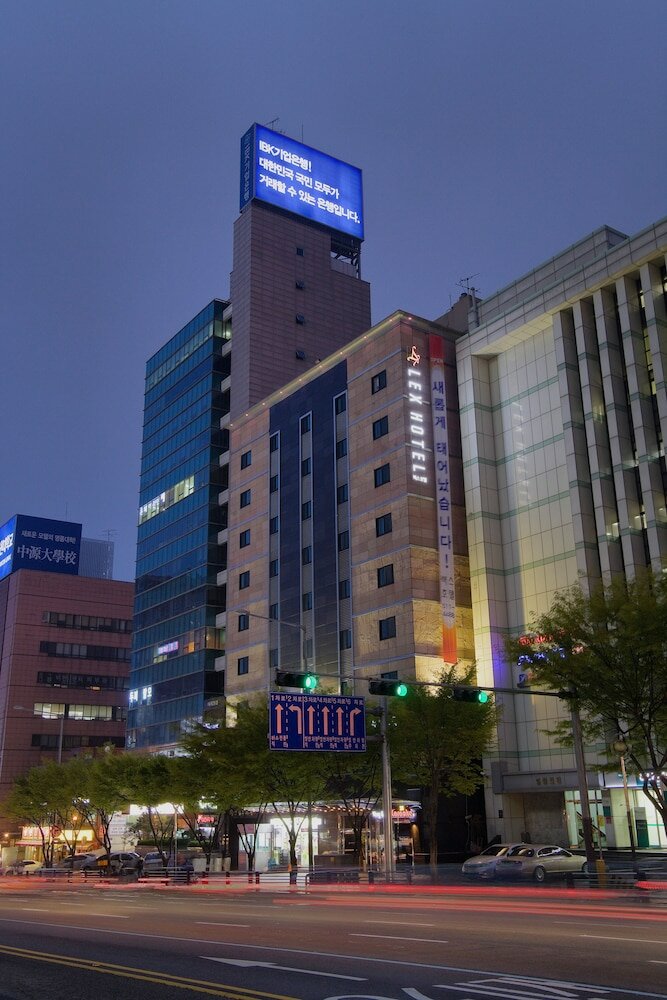 Фото отеля 1