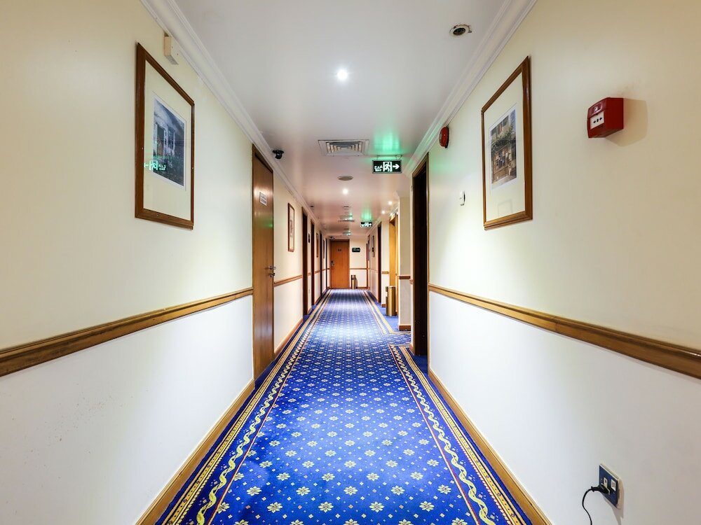 Фото Oyo 328 City Plaza Hotel