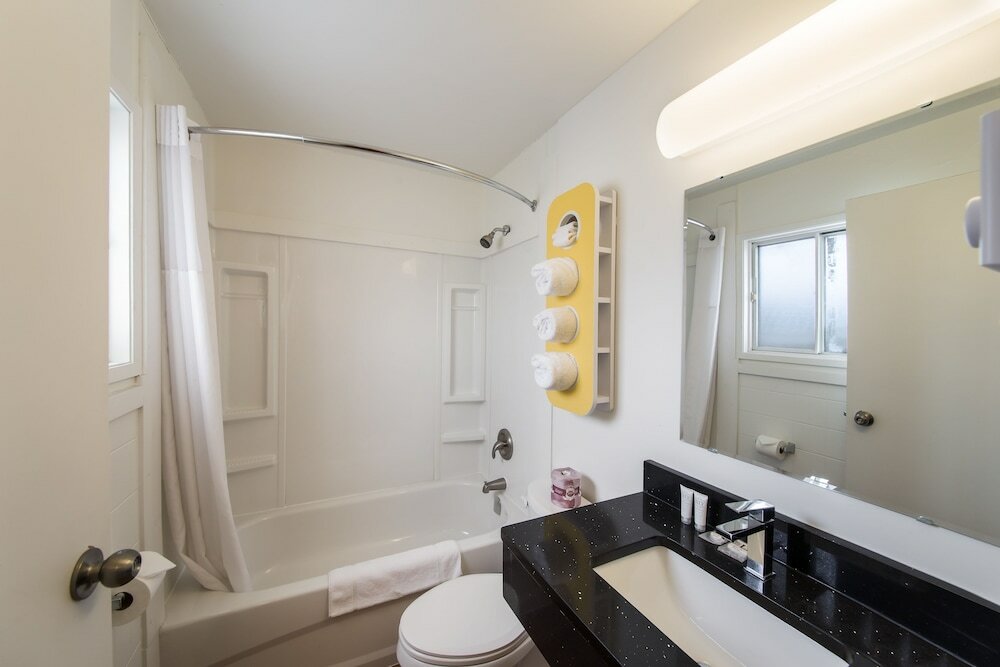 Фото Motel 6 Cranbrook, Bc