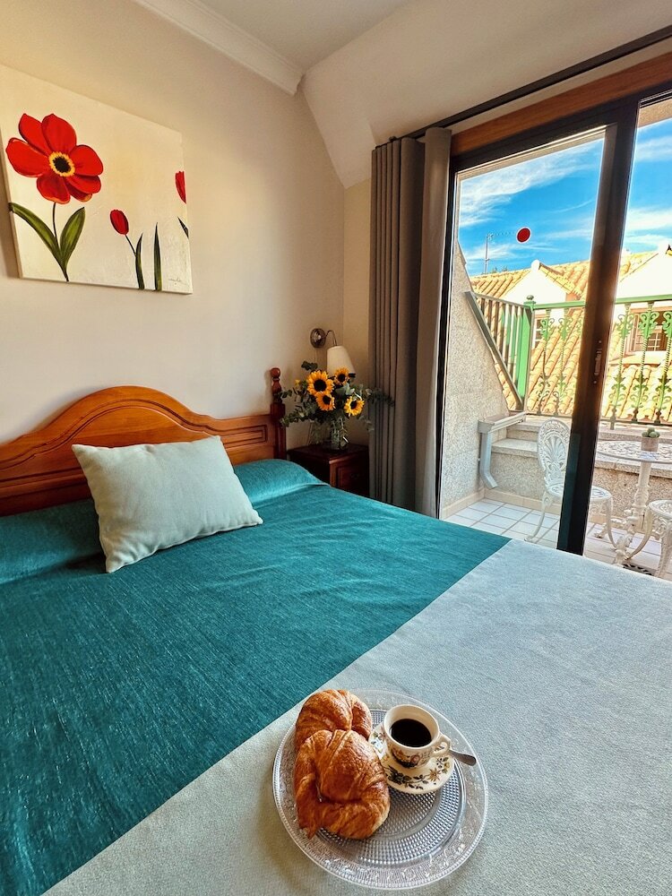 Фото Hotel Reyesol