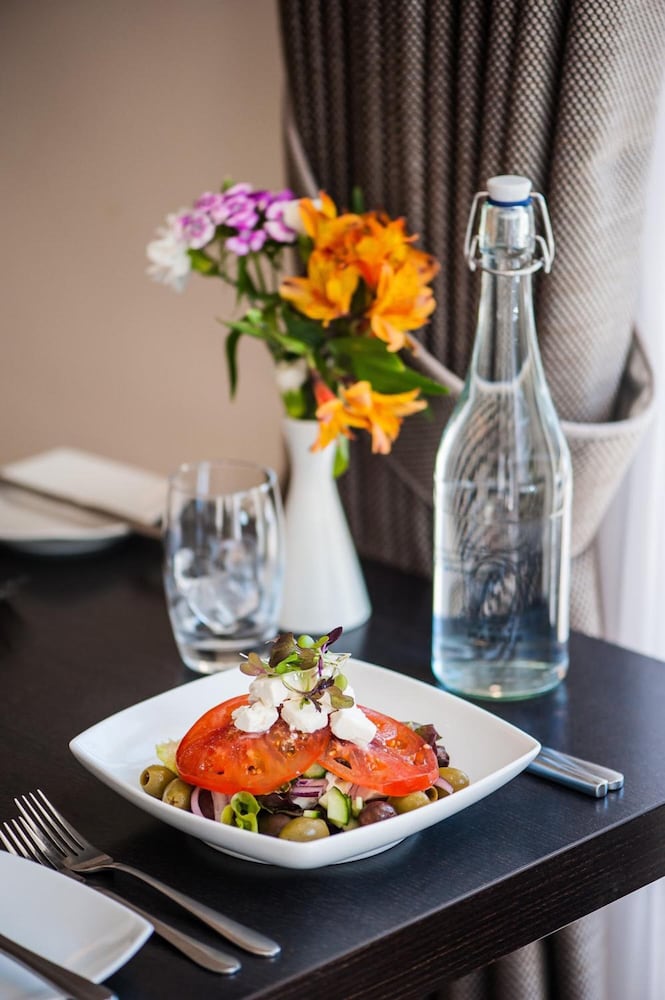 Фото Mannin Hotel