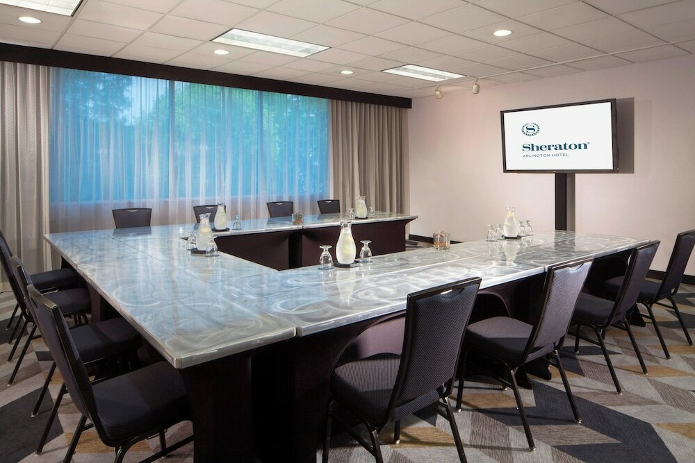 Фото Sheraton Arlington Hotel