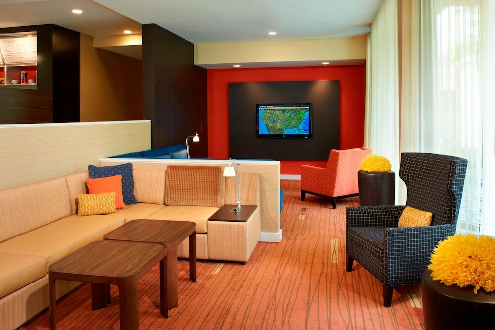 Фото Courtyard by Marriott Columbus Dublin