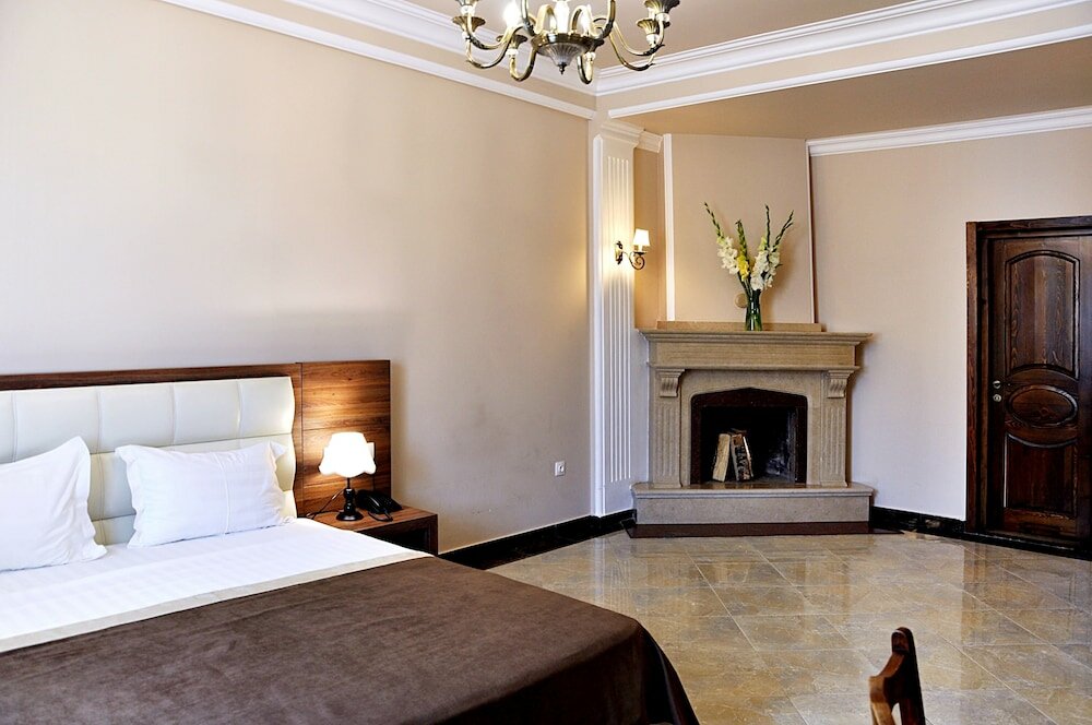 Фото Hotel Gremi