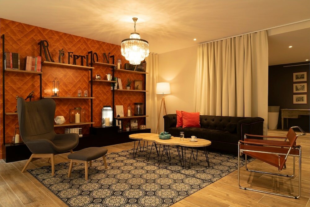 Фото The Originals Boutique, Hôtel Le Londres, Saumur