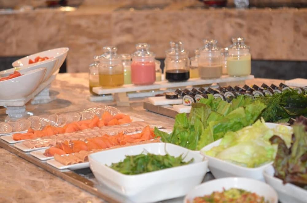 Фото JüSTa Off MG Road