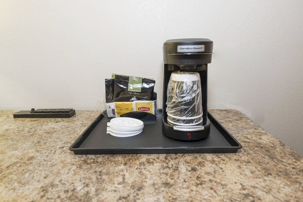 Фото Red Roof Inn & Suites Stafford