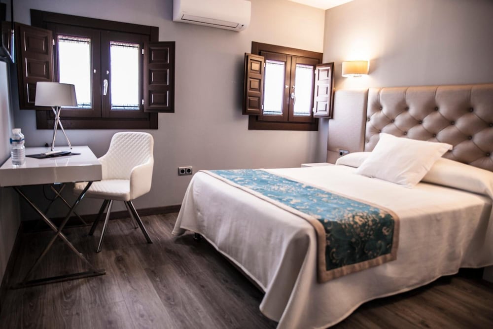 Фото Evenia Alcalá Boutique Hotel