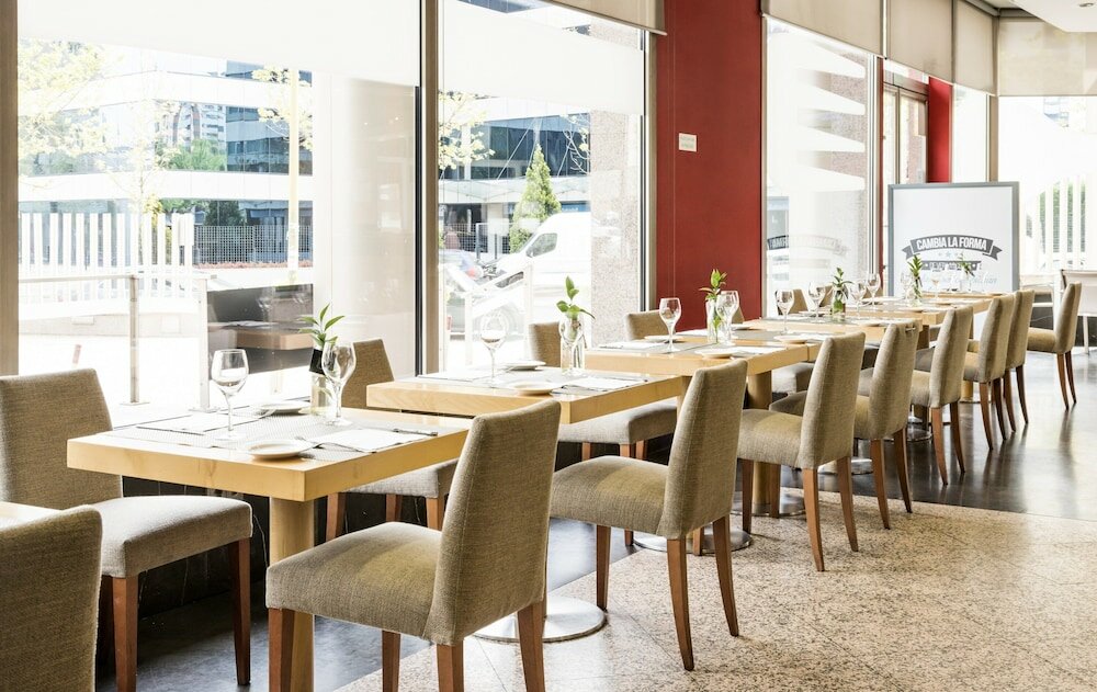 Фото Hotel Ilunion Alcalá Norte