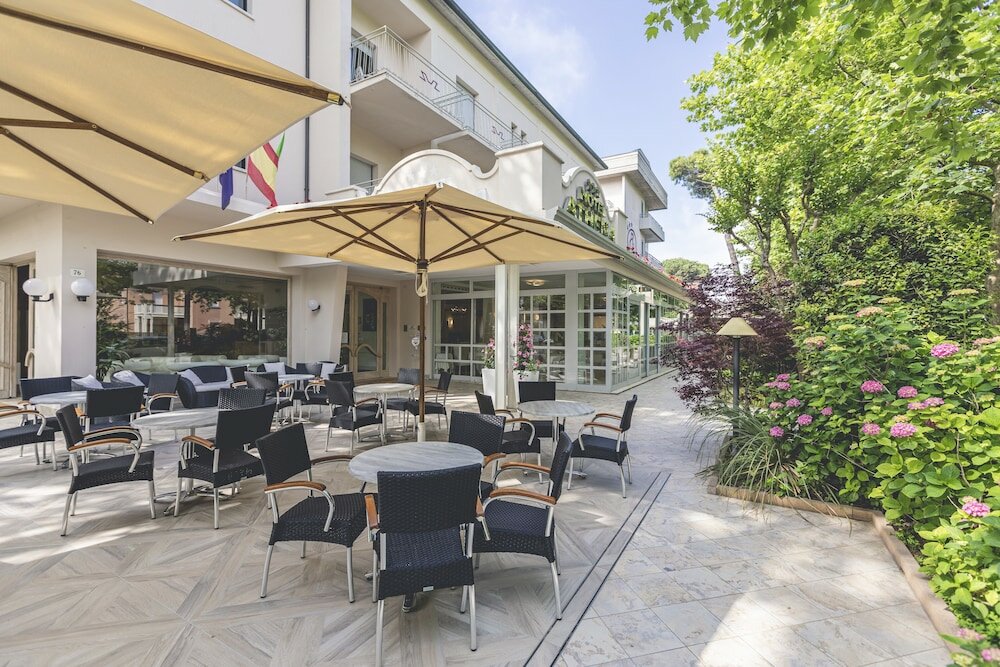 Фото Hotel Athena