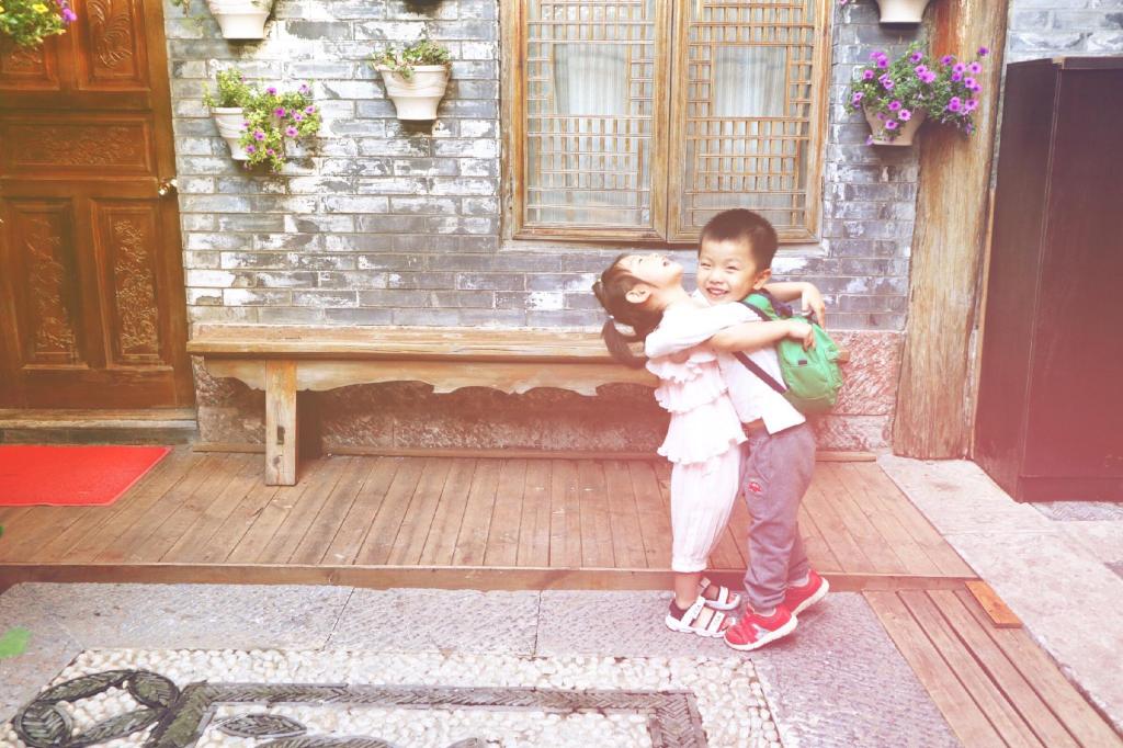 Фото Li Jiang Hemuju Inn