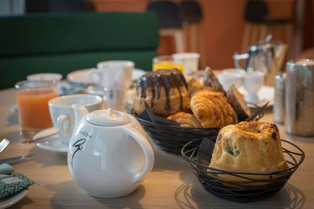 Фото Hotel Rohan