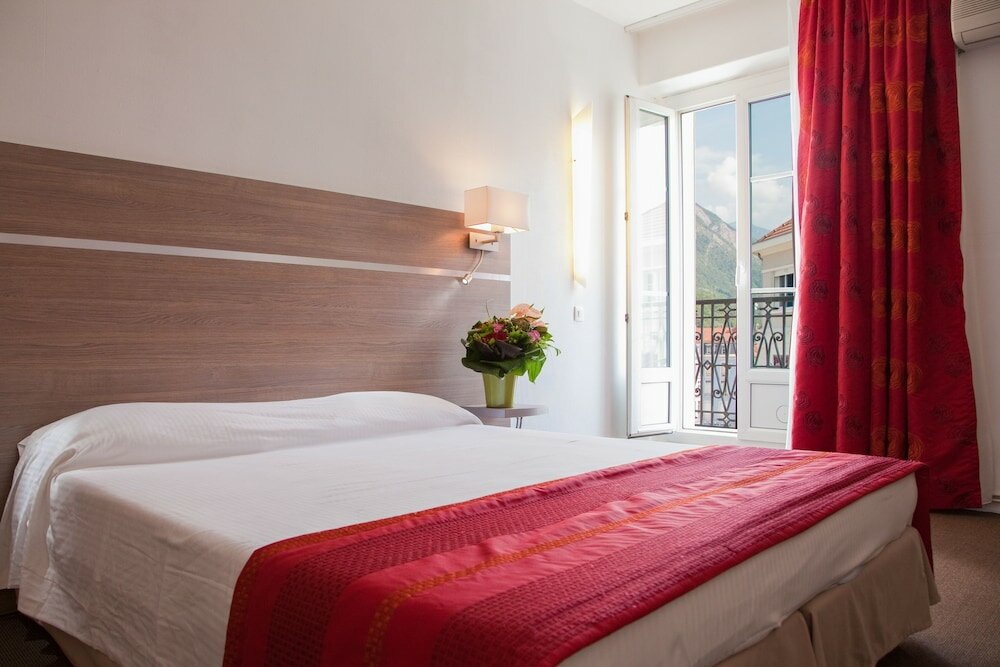 Фото Hôtel de l'Europe Grenoble Hyper Centre