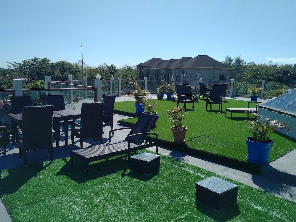 Фото Negril Sky Blue Resorts