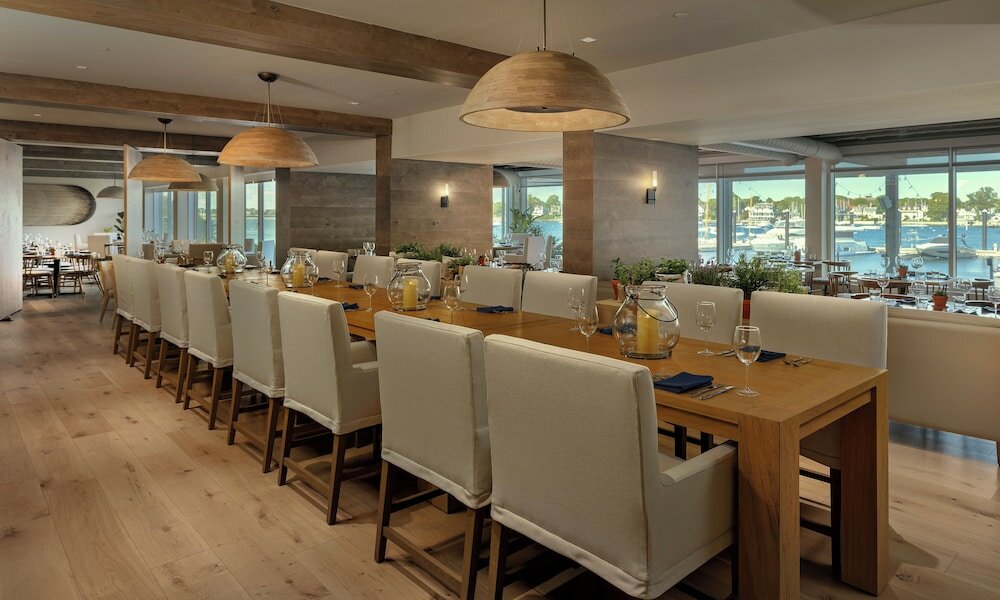 Фото Newport Harbor Island Resort